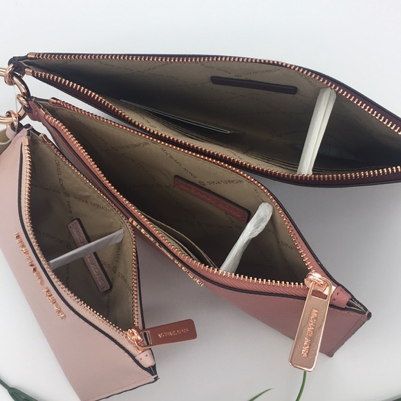 Michael Kors Jet Set Travel LG Trio Wristlet Leath - Picture 8 of 8